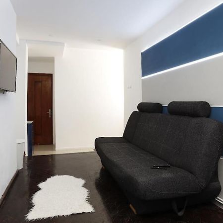 1 Bdrm Apartment In City Center Bucharest Exterior photo